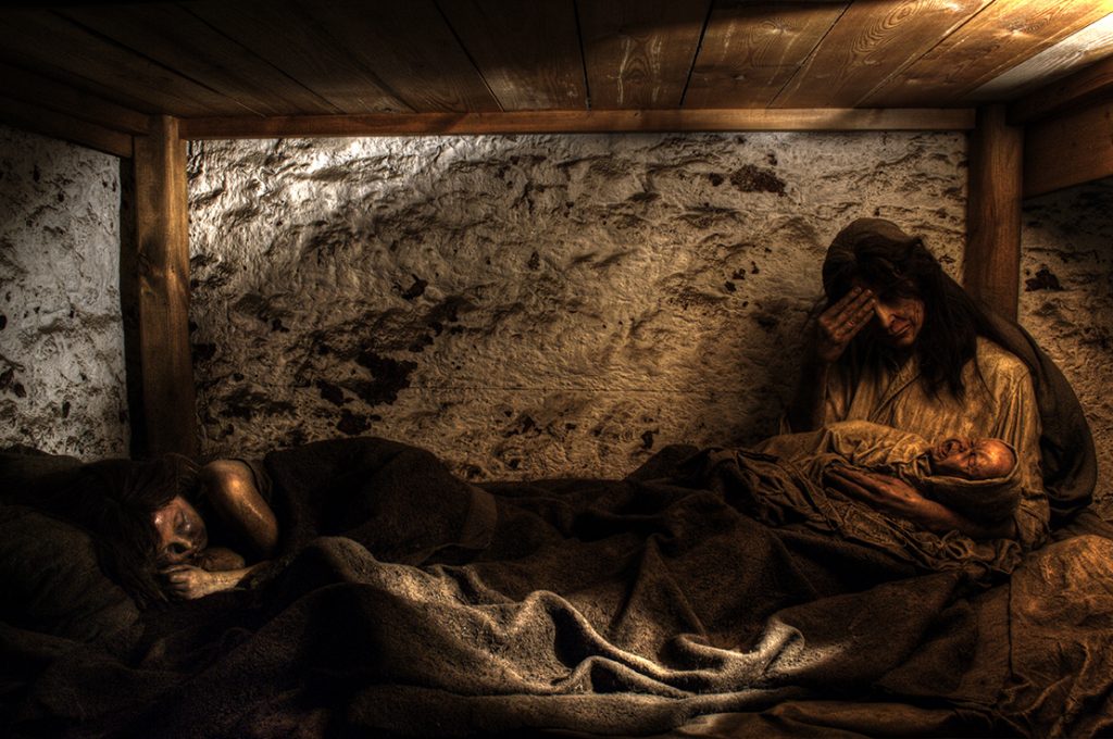 17th century plague victim Janet Craig and family