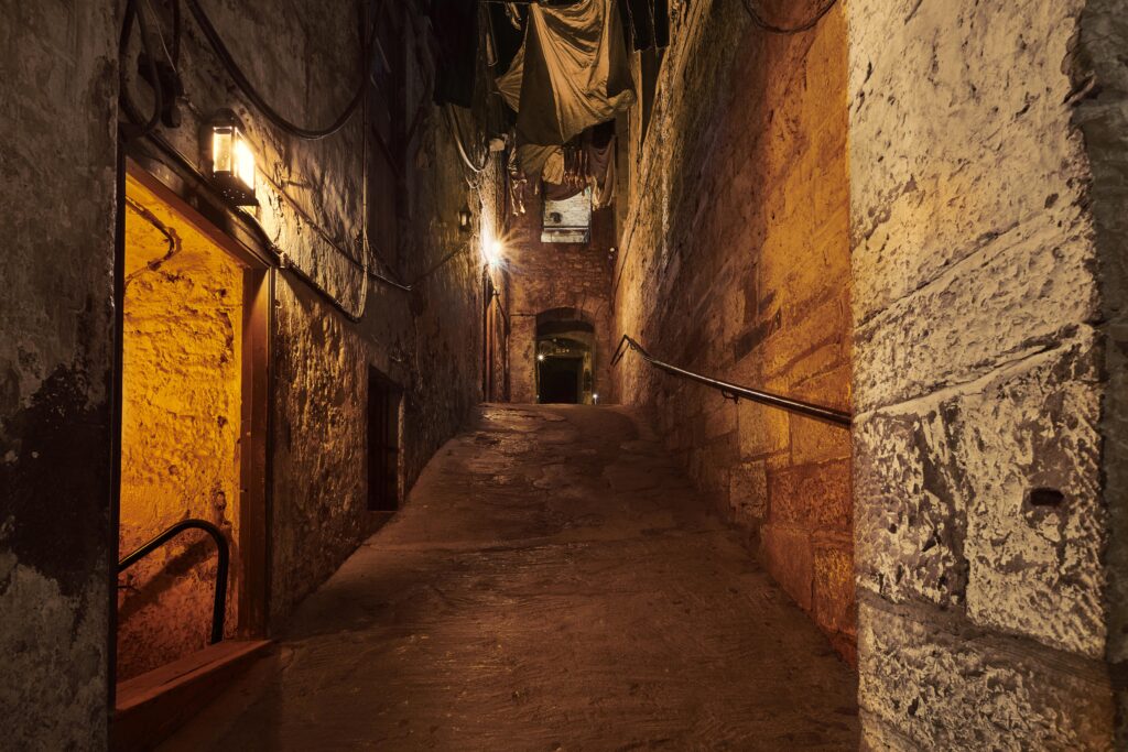 Underground Vaults in Edinburgh's Mary King's Close 