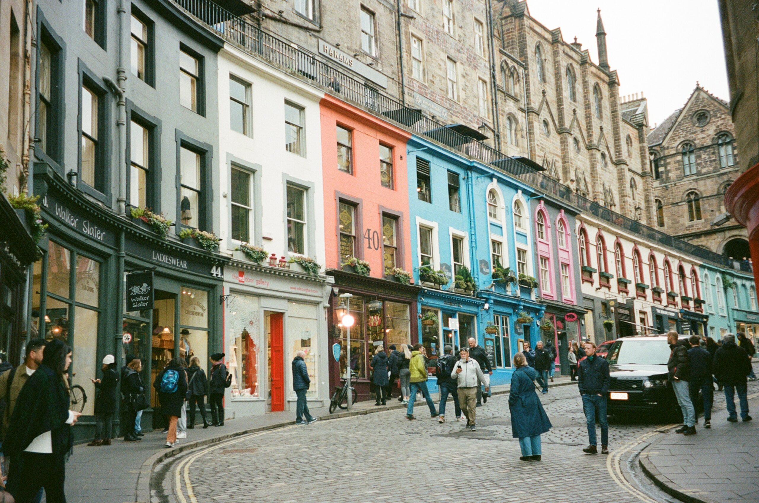 Victoria Street - Jacob Fryer, Unsplash 